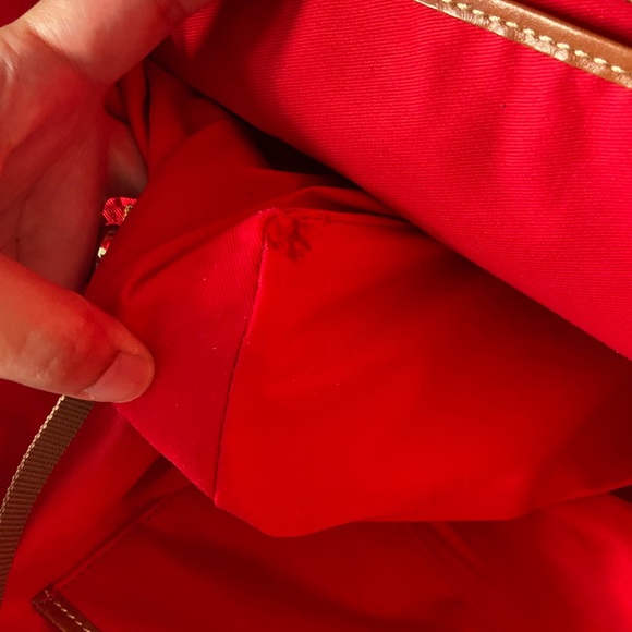 🌸SOLD🌸 Dooney and Bourke Large Tote in Burgundy - Very Good Used Condition - Picture 8 of 10